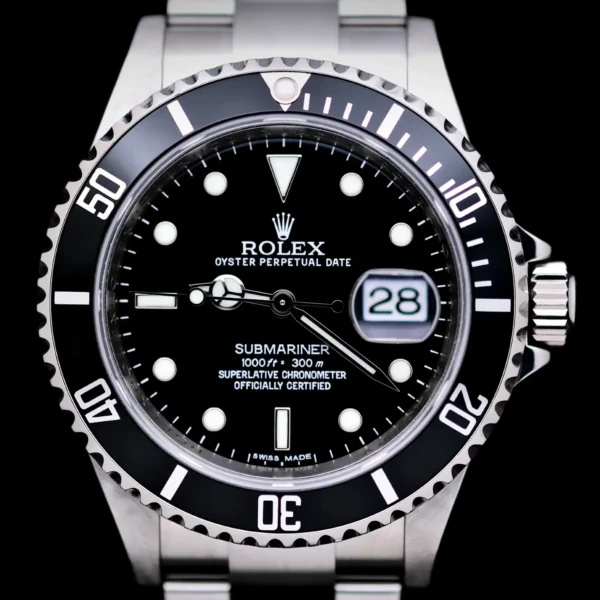 <strong>Rolex Submariner Date 40</strong></br> Model Ref-16610</br> Stainless Steel</br> 2010 Box & Papers