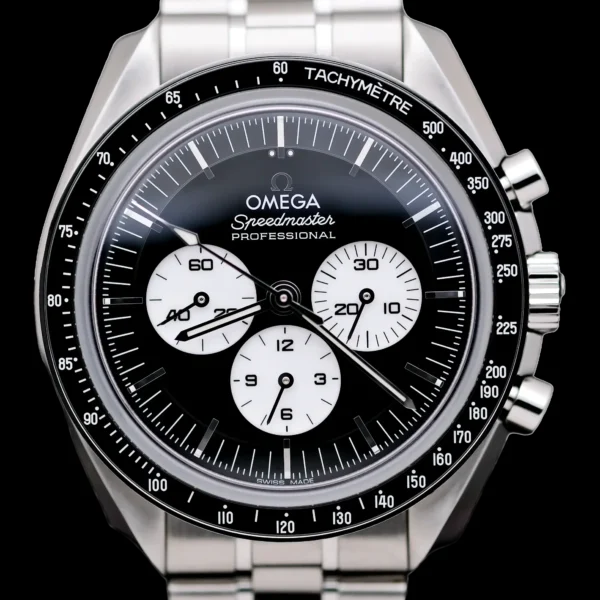 <strong>Omega Speedmaster "Reverse Panda" 42 </strong></br> Model Ref- 31030425001004 </br> Stainless Steel</br> 2026 Box & Papers